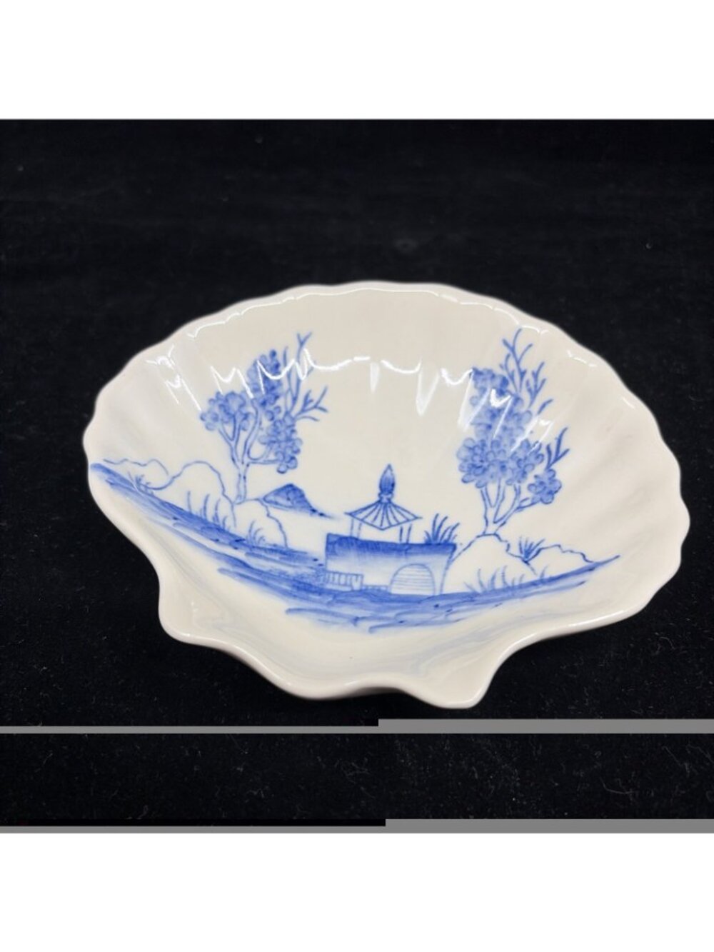 Colonial Williamsburg Andrea by Sadek Blue in Bloom Decorative Dishes Set 2 Vtg - Picture 2 of 14